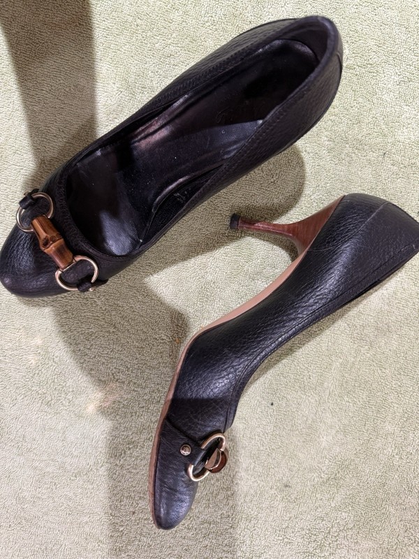 Gucci Black Leather Bamboo Accent Pump Women's Size 9 gallery
