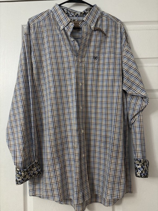 Ariat Wrinkle-Free Men’s Plaid Long Sleeve Button-Up Shirt Pockets L/G Blue