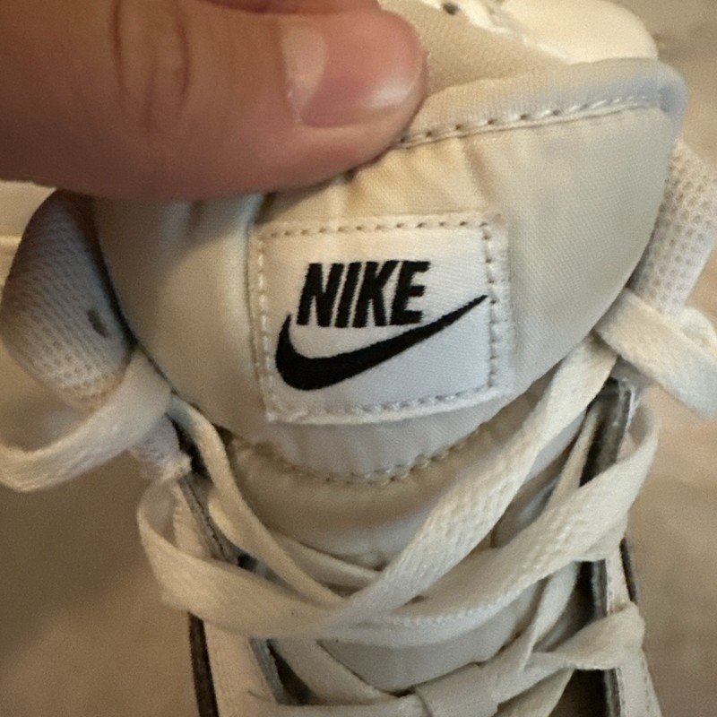 Nike Court Royale Two White/Black White–Onyx Mid Men’s Size 9.5 Women’s Size 11 gallery
