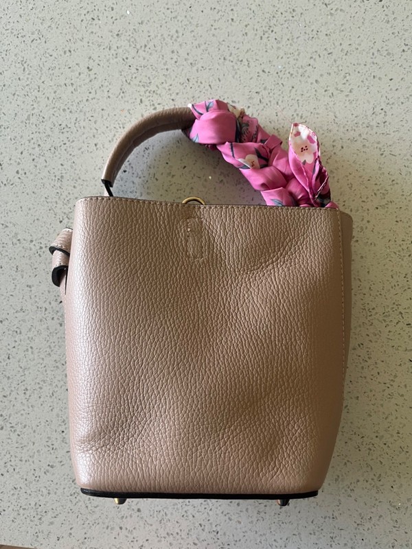 Vera Pelle Italian Dusty Rose Leather Bucket Shoulder Bag