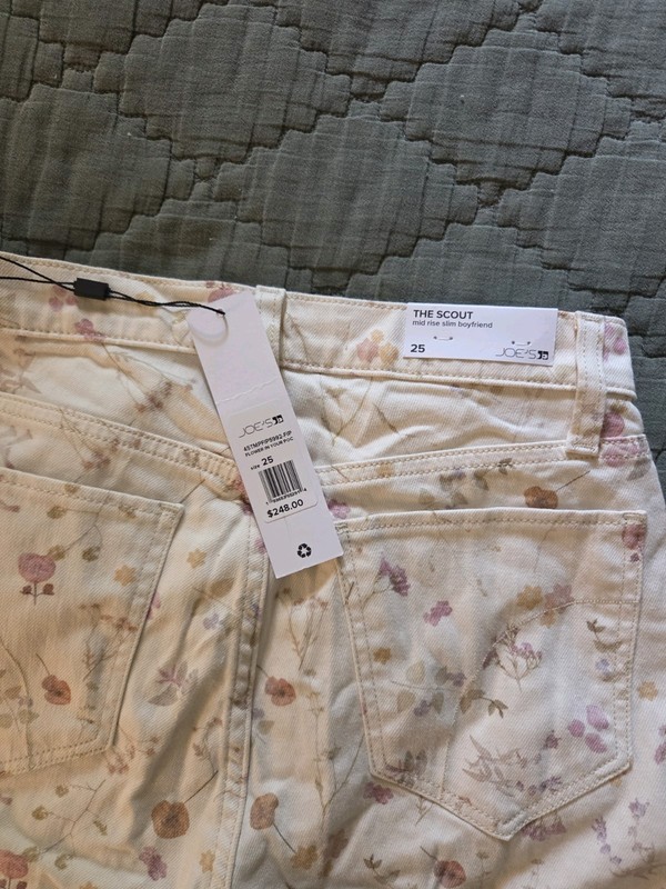 Joes Scout Mid Rise Button Fly Floral Slim Boyfriend Spring Summer Whimsical 25 gallery