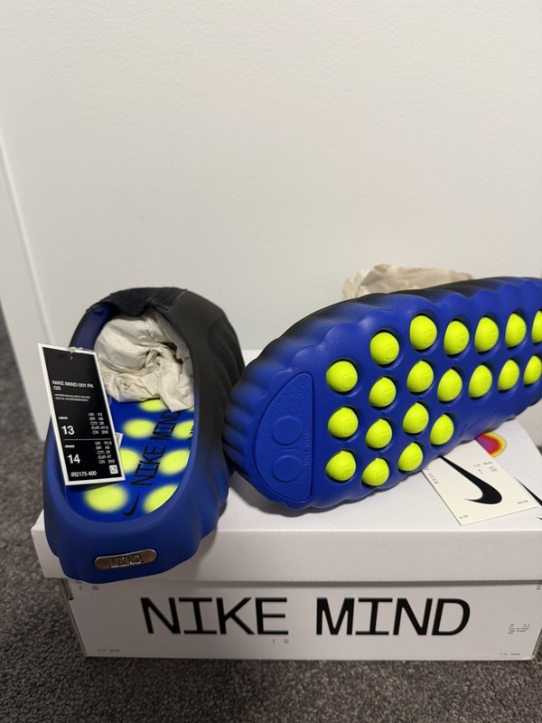 Mens US13-Nike Mind 001 FlyKnit QS - Hyper Royal/Volt Black Brand New Fast Ship gallery