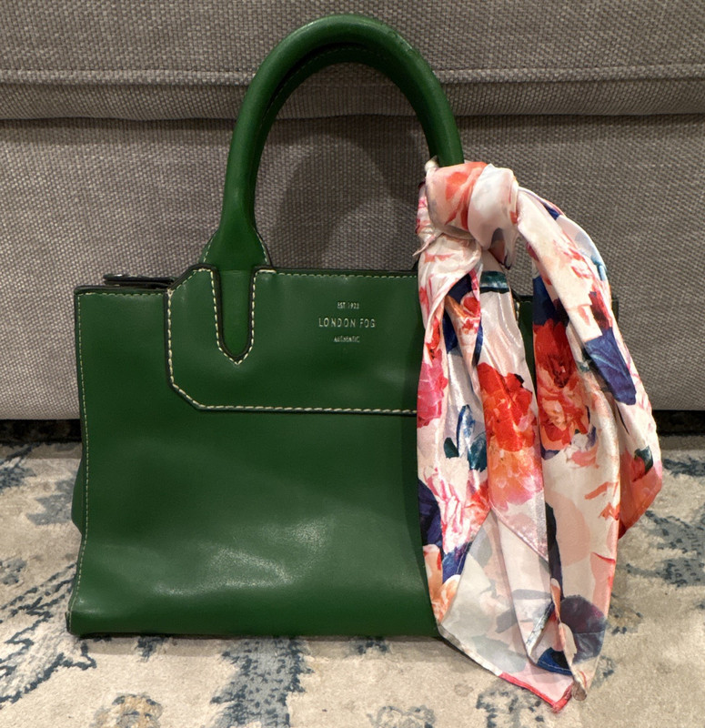 London Fog Green Medium Satchel Top Handle Zip, Inner Pockets, Lined, Charm
