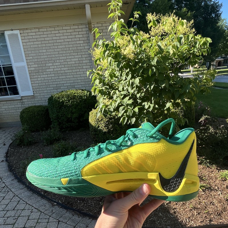 Nike Sabrina 1 Oregon Ducks Malachite/Black/Lightening Men’s FQ3381-300