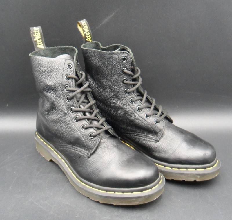 Dr Martens Boots 1460 Pascal Womens 9 Black Virginia Leather Combat