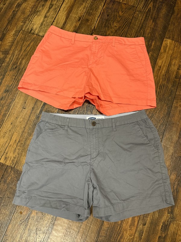 2 Pair Old Navy Everyday Short Women’s Sz 10 Coral And Grey 3-5 Inch Inseams