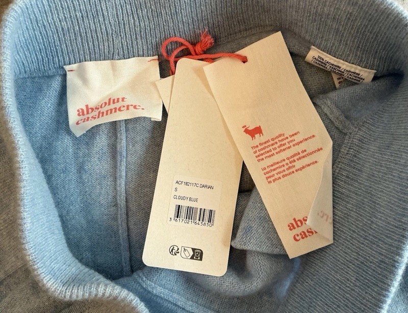 Womens NOTSHY 100shmere Shorts Cloudy Blue S gallery