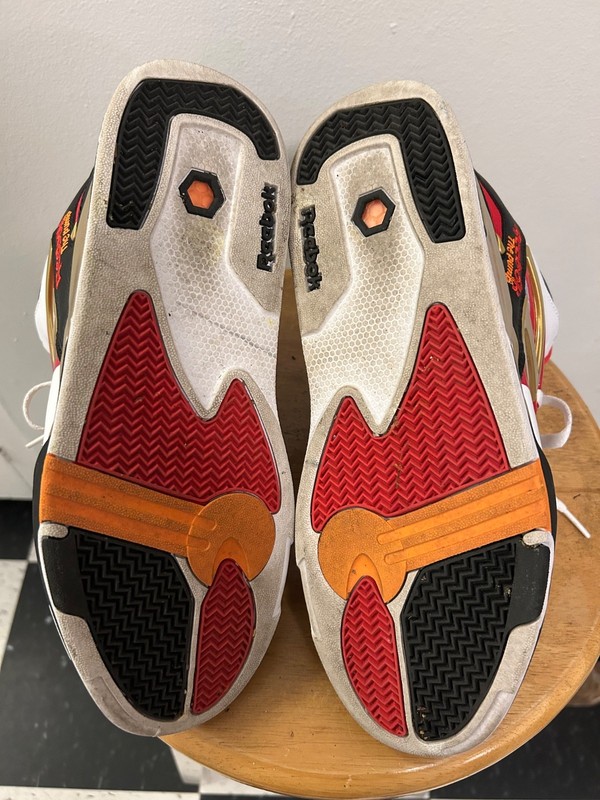 Reebok Omni Zone 2 Pump "Atlanta" White Mens Size 9.5 gallery