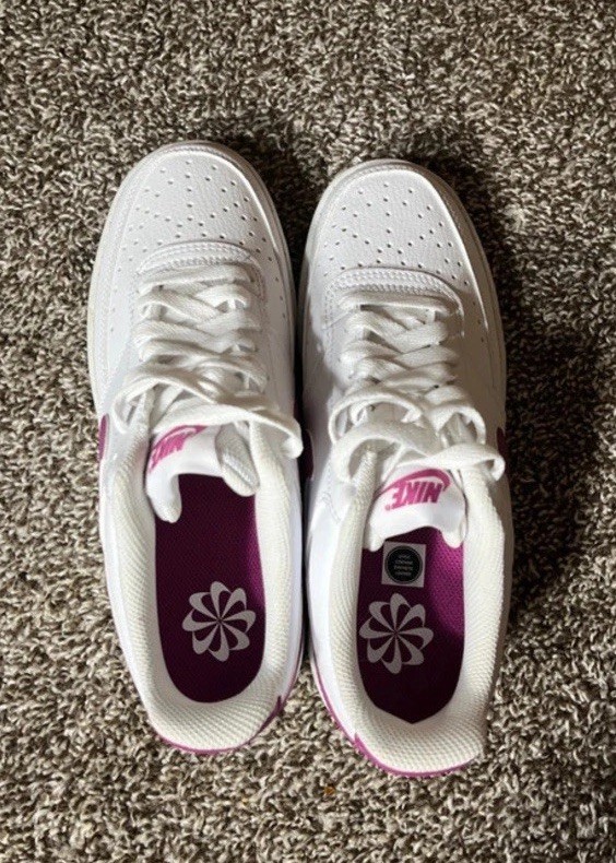 Nike Court Borough Low 2 GS White/Pink Leather Lace-Up Sneakers US 6.5 gallery