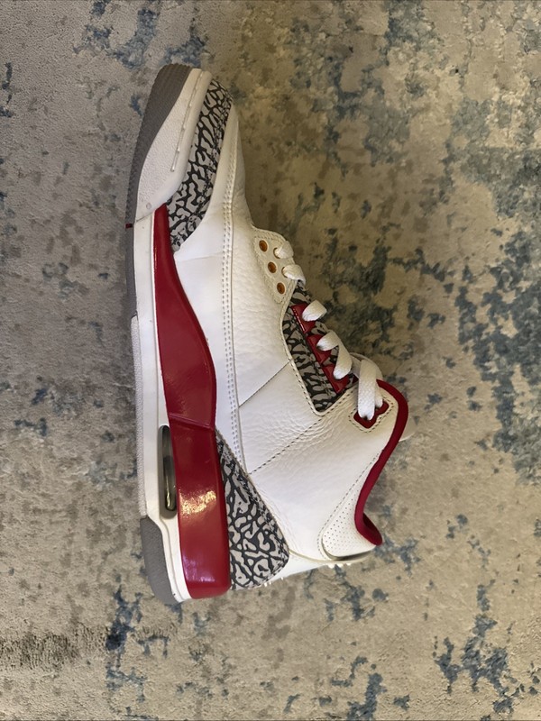 Air Jordan 3 White Red Orange. US Men’s Size 9. No Box. Ct8532-126 gallery