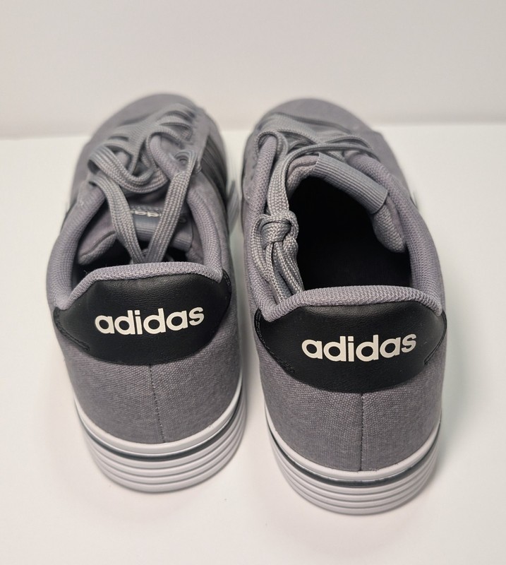 Adidas Daily 4.0 Men's Shoes Athletic Sneakers Skating Trainers New Size 8 Grey gallery
