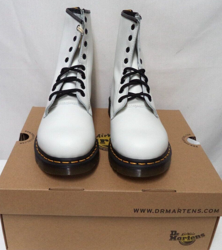 Doc Dr. Marten Air Wair NEW NIB Size Sz 7 Leather ankle lace up boots white gallery