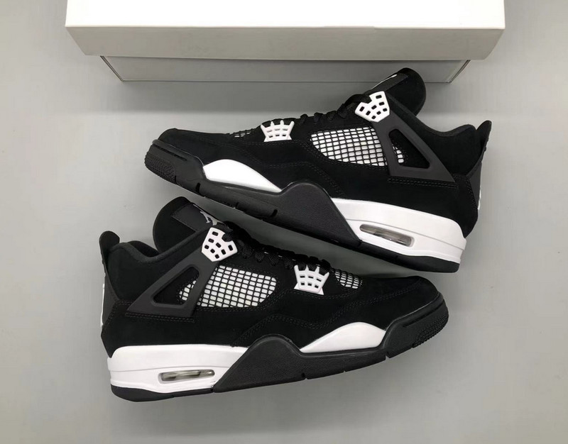 Jordan 4 Retro "White Thunder" Men's Size Mid Top Basketball Shoes gallery