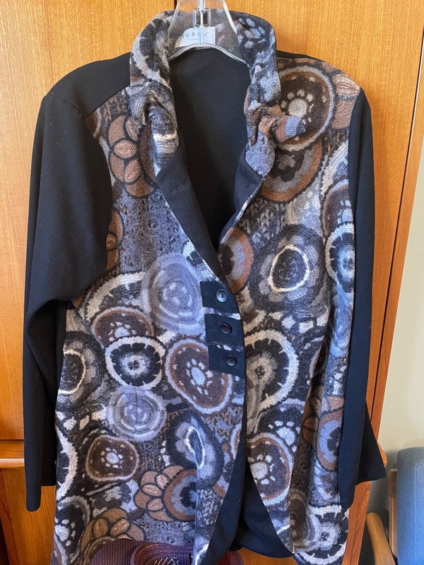 Black, gray brown and white sweater/jacket, rayon/polyester blend, size L, Terra