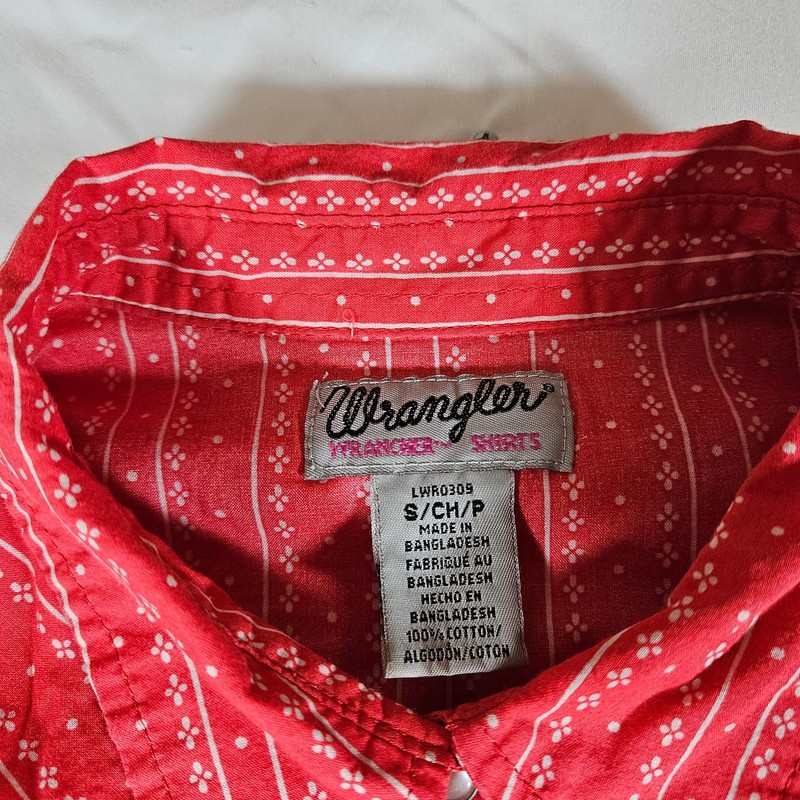 Wrangler Womens Sleeveless Western Pearl Snap Shirt Small Red White Calico Print gallery