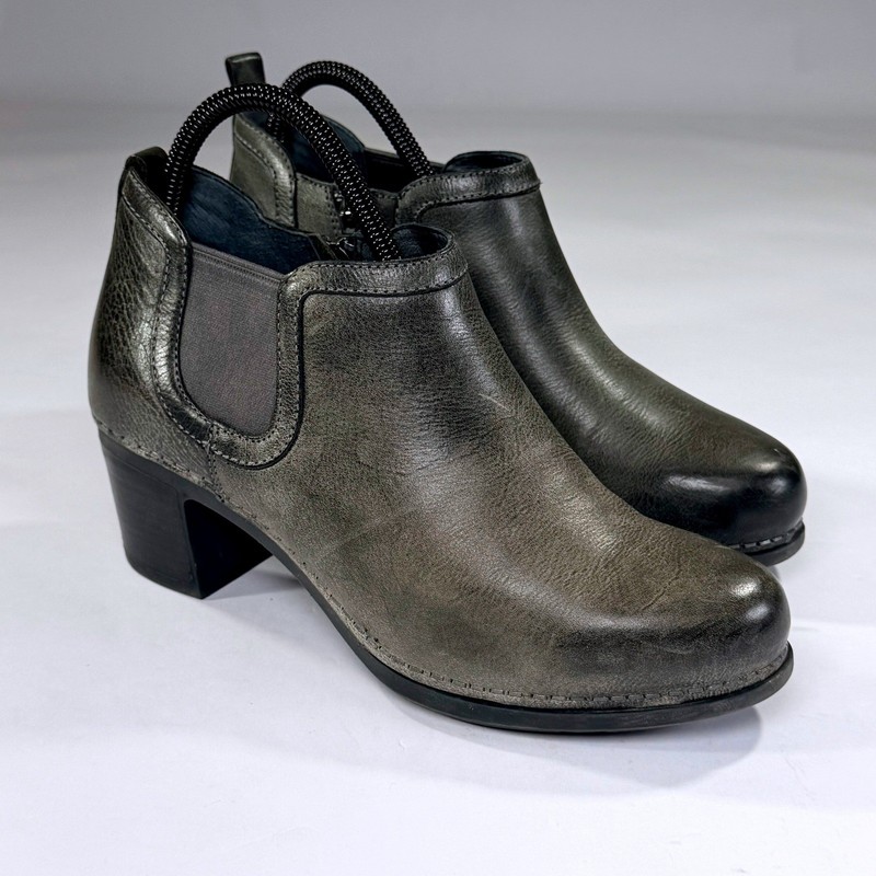 Dansko Harlene Ankle Boot Size 38/7.5-8 Waxy Charcoal Distressed Leather Chelsea