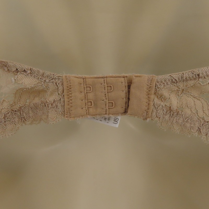 B Temptd Wacoal 36B Insta Ready Plunge Bra 953229 Solid Beige Lace Underwire gallery