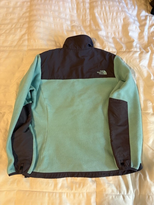 The North Face Women's Denali Green/Black Full Zip Jacket, Long Sleeve Size L/G gallery