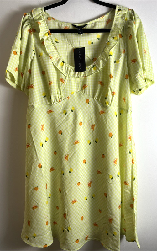 NEW LOOK – FRUIT FRILL NECK DRESS – SIZE 16 – GREEN