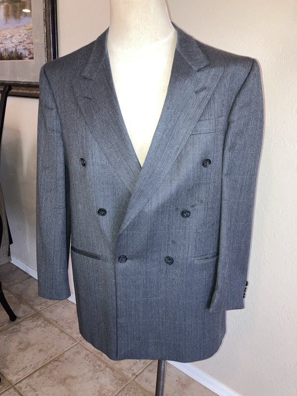 Kuppenheimer men’s Blazer double Breasted Grey 44R Excellent Condition