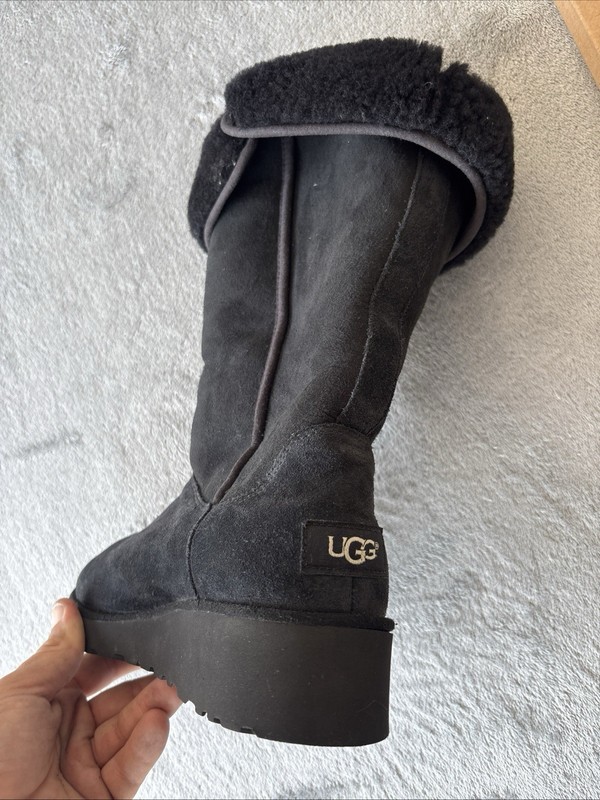 UGG Women’s Classic Tall Sheepskin Boots Size 8 Suede Fur Lined gallery