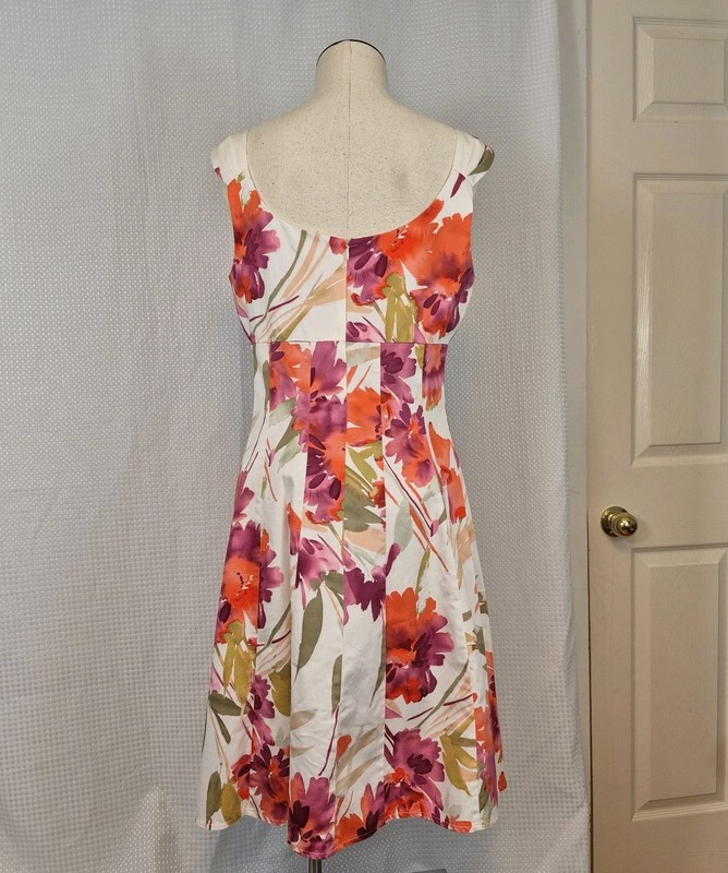 Dress Barn Floral Dress A-line Empire Waist Mid Lenth Size 12 Large gallery