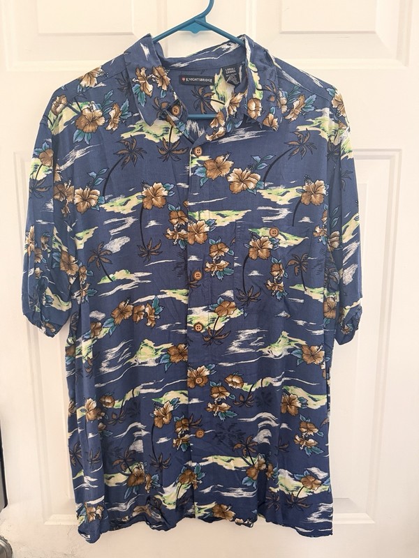 Knightsbridge Men’s Hawaiian Short Sleeve Button-Up Shirt. Size Large