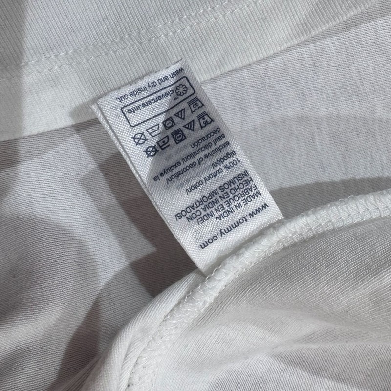 Tommy Hilfiger White V-Neck T-Shirt Size L/G gallery