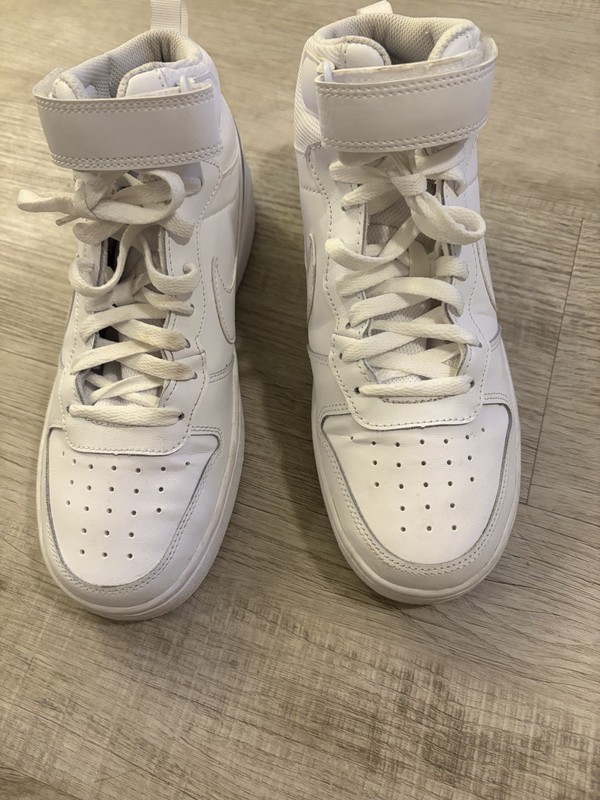 Nike White Leather High Top Men’s Basketball Athletic Sneakers