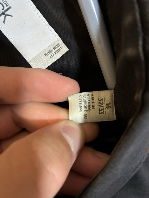 Nordstrom Rack Men's Black Solid Trim Fit Non-Iron Dress Shirt 16 32/33 gallery