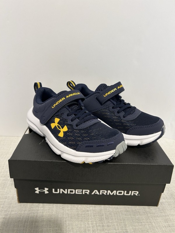 Under Armour BPS Assert 10 AC Boys Size 12k Blue Multi Color NEW
