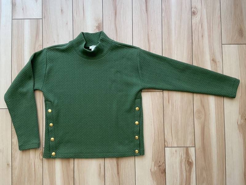 J Crew Factory quilted mock-neck sweater for women. Green. Size Small. Excellent gallery