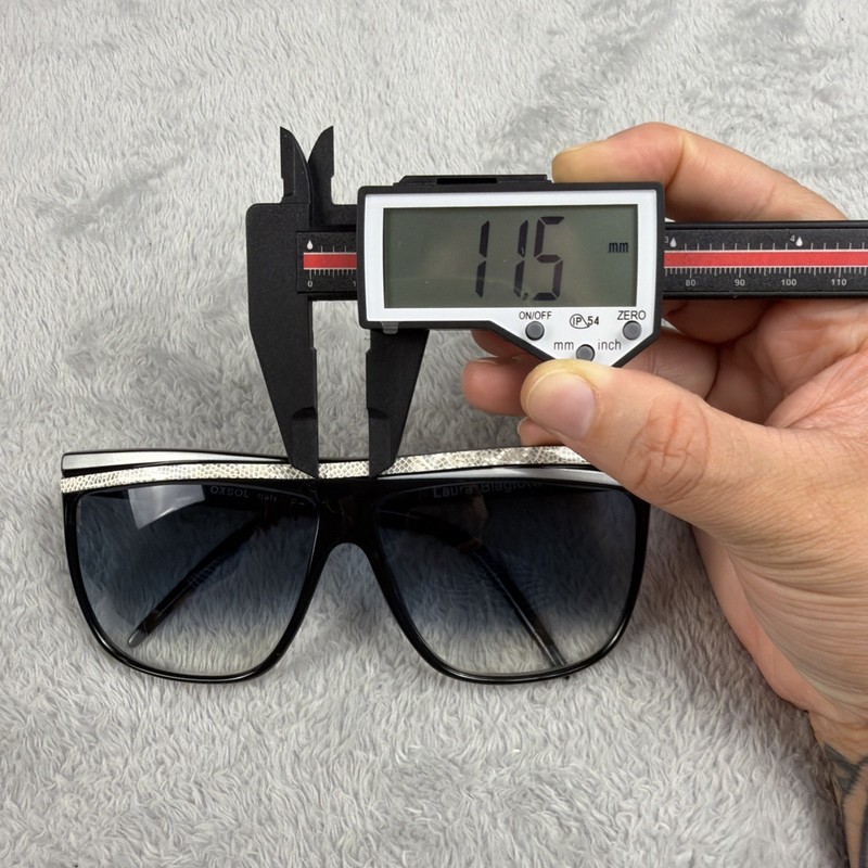 Laura Biagiotti Vintage Black White Silver Sunglasses P-1886 L ITALY FRAMES ONLY gallery