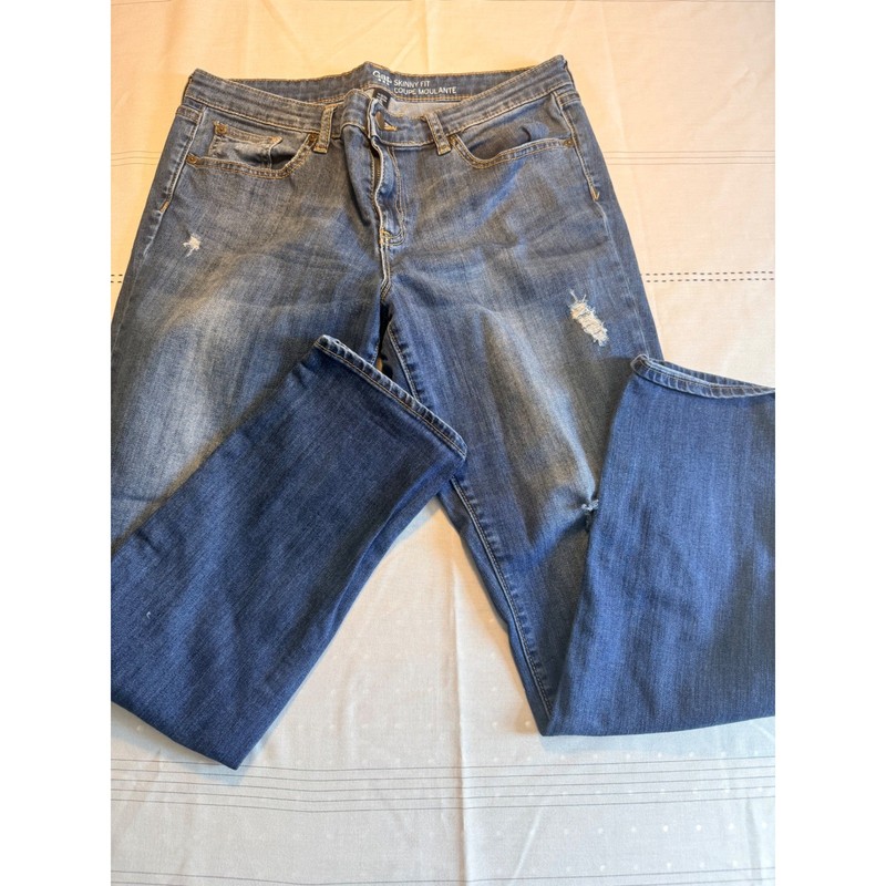 Gap Skinny Fit Distressed Jeans Womens 12/31R Medium Wash Denim Ripped Mid Rise