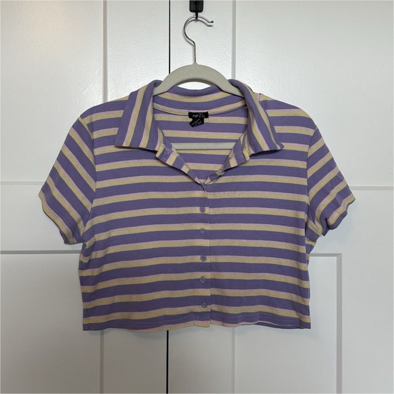 rue21 Women’s XL Purple Yellow Striped Collared Short Sleeve Cropped Polo