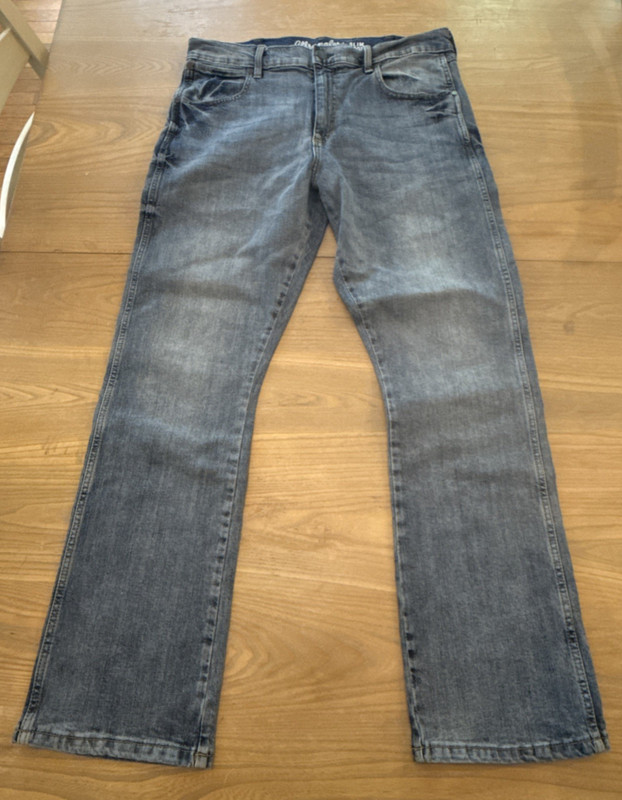 Wrangler Jeans Men’s 35X32 Blue jean Wash Slim Boot