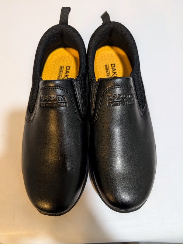 DAKOTA Workforce Series Slip-On Shoes Comforable 3108 Black 7.5 Tarantula Sole