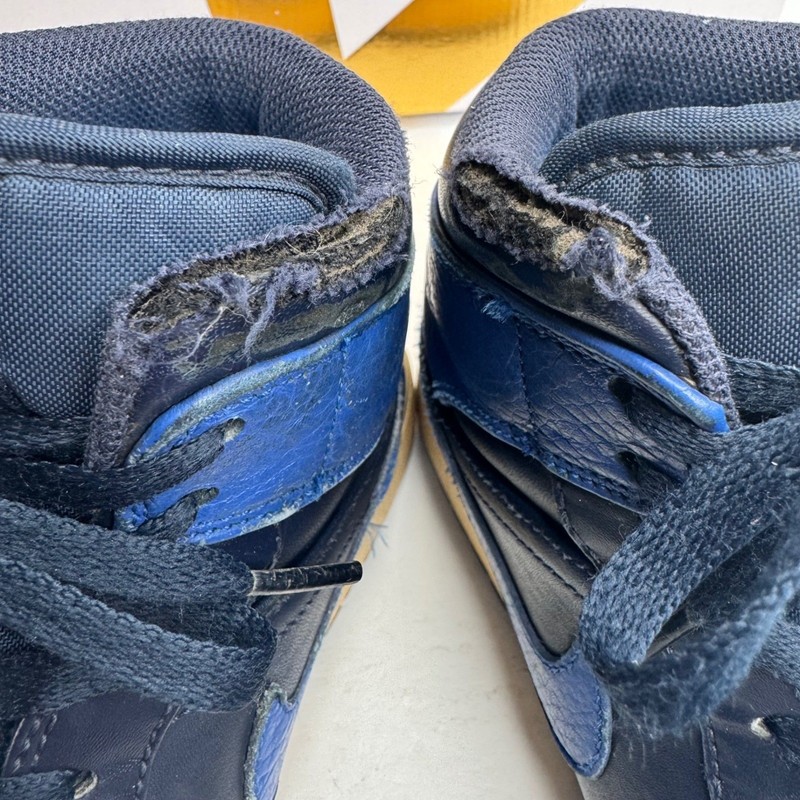 Nike Air Jordan 1 Mid Obsidian Game Royal Blue Sneakers 554724-412 Mens Size 9.5 gallery