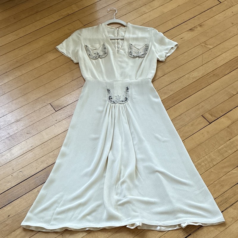 1940’s Women’s White Crepe A-Line Dress sz S V-Neck Short Sleeve Beaded AS IS
