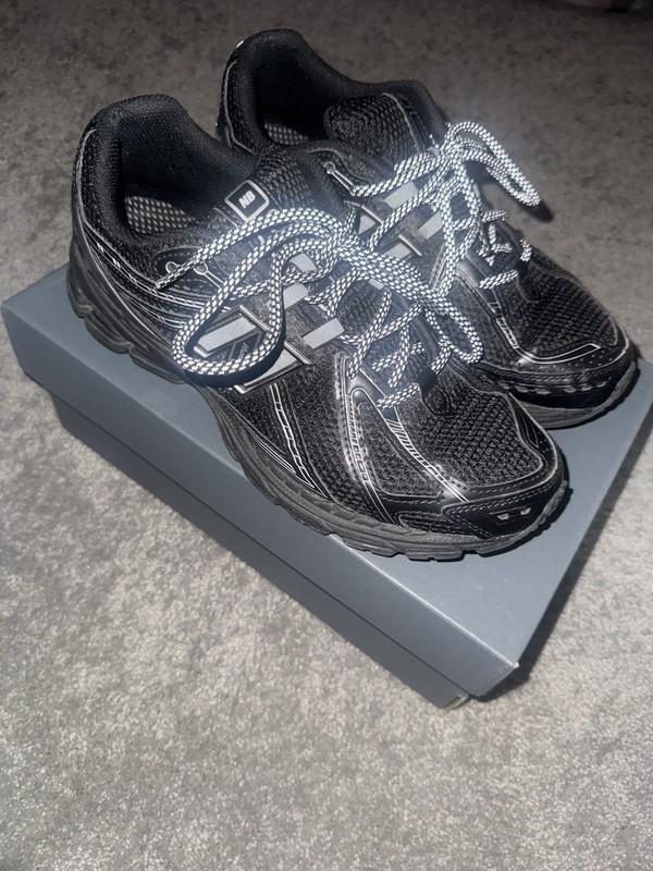 New Balance 1906R Black/Silver Low Top Lace-Up Textile Sneakers gallery