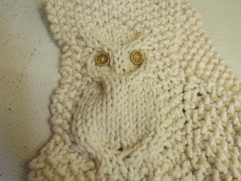 Handcrafted Owl Cowl Cream Textured 80% Acrylic 20% Wool Female Adult gallery