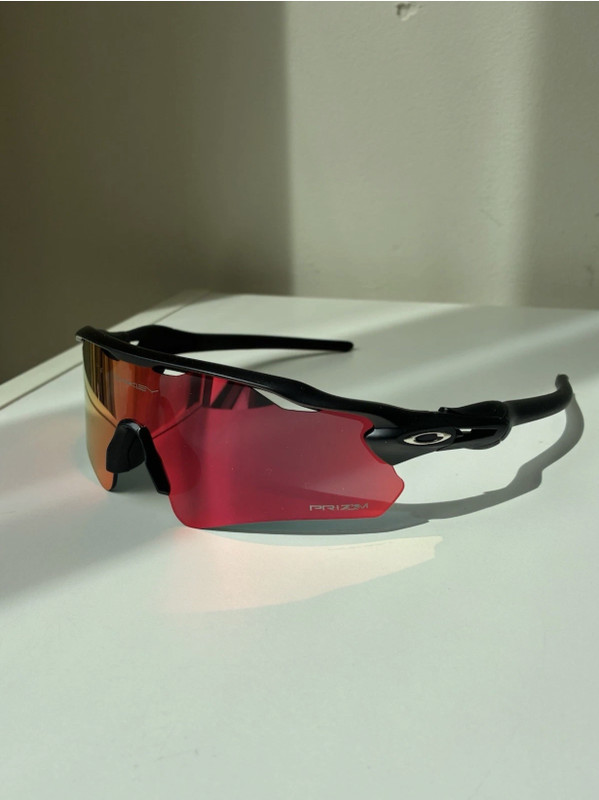 NEW Oakley 009208 Radar Ev Path Men’s Sunglasses Black Frame – Red Prizm Lens