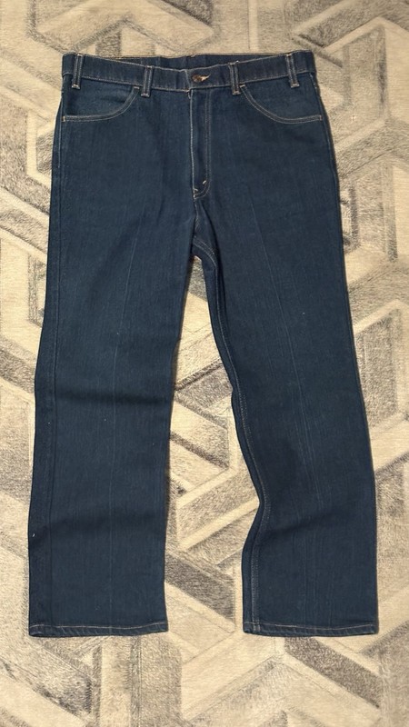 Vintage Levi's 695 Jeans, MADE IN USA. Dark Wash in Great Condition! Fits 32x30.