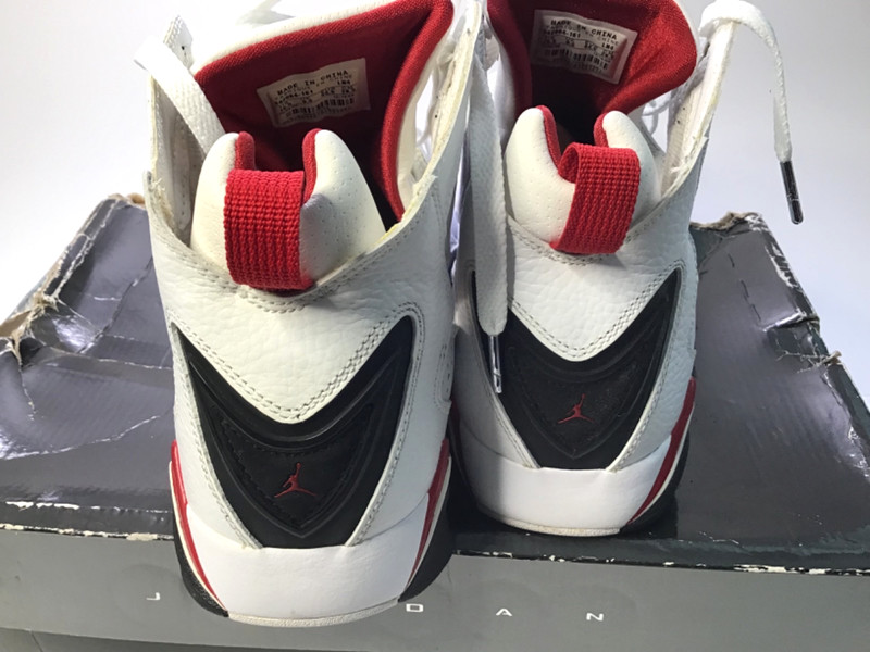 AIR JORDAN; TRUE FLIGHT #342964 161 WHITE - SIZE 10.5 gallery