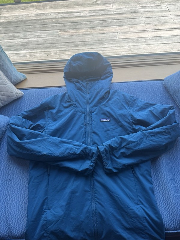 Patagonia Men’s Blue Hooded Full-Zip Down Puffer Jacket Size M