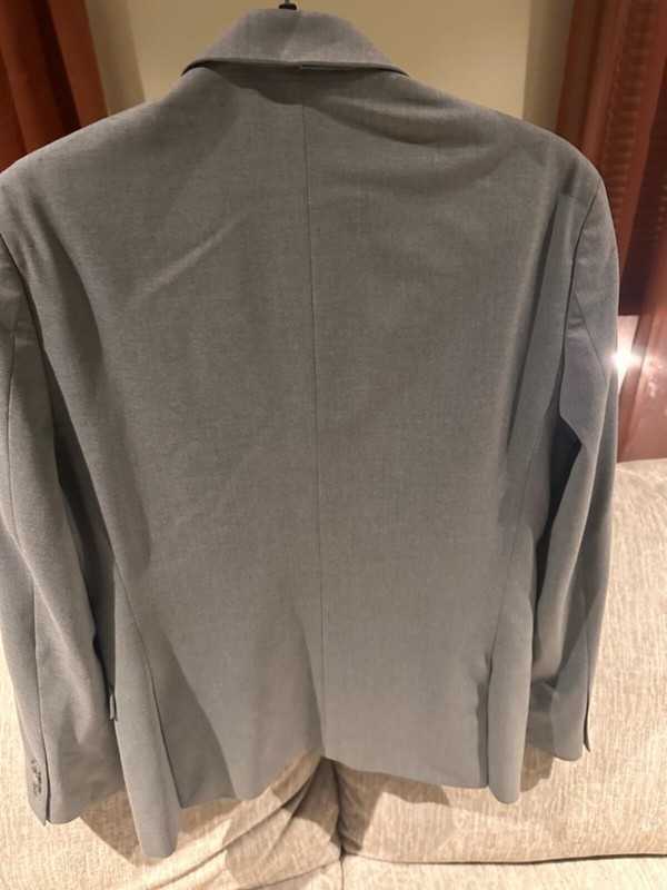 Light Gray Men's 2 Button Suit. Size 40 jacket. Size 34/30 gallery