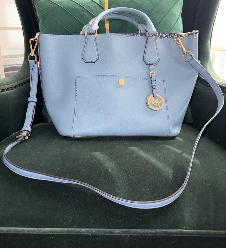 Michael Kors Greenwich Tote Sky Blue Saffiano leather With Gold-tone hardware