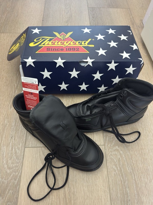 Brand New Thorogood Women’s USPS Shoes Size 8