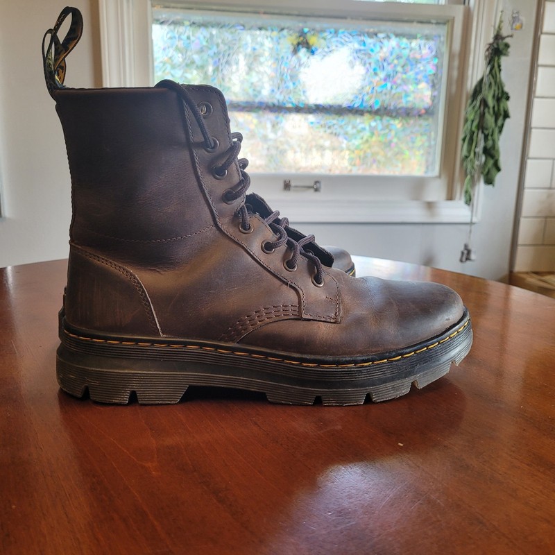 Dr Martens Combs Leather Casual Boots Womens 9 Mens 8 Brown Leather Airwair gallery