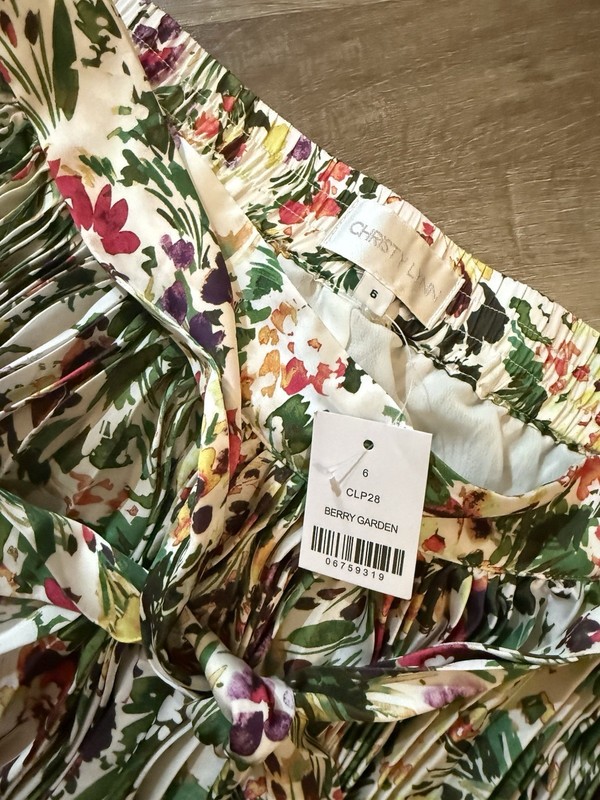 Christy Lynn Multicolor Floral Pleated Smocked Mini Skirt Lined Size 6 gallery